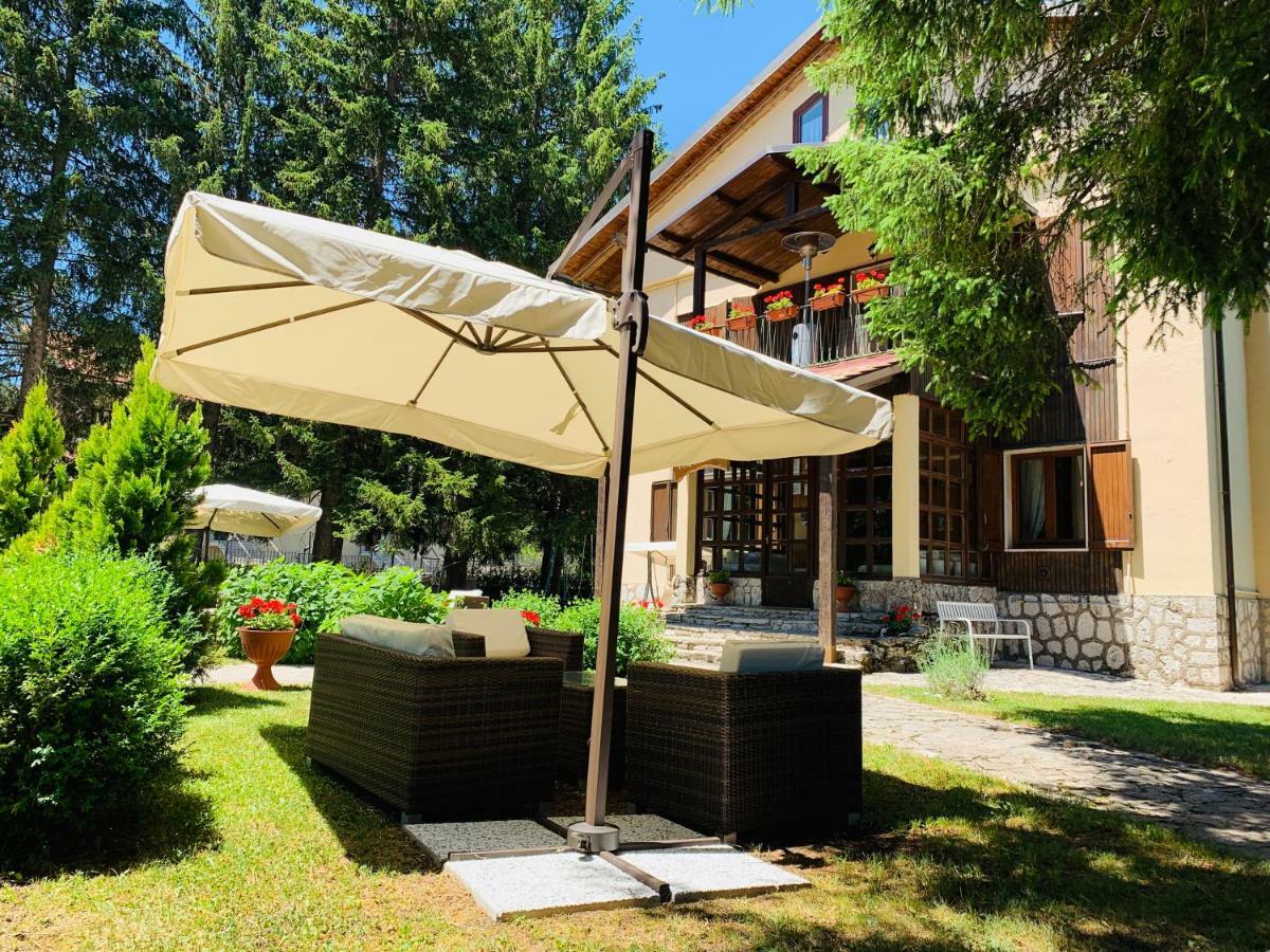 Villa Dei Pini Пескасероли Екстериор снимка